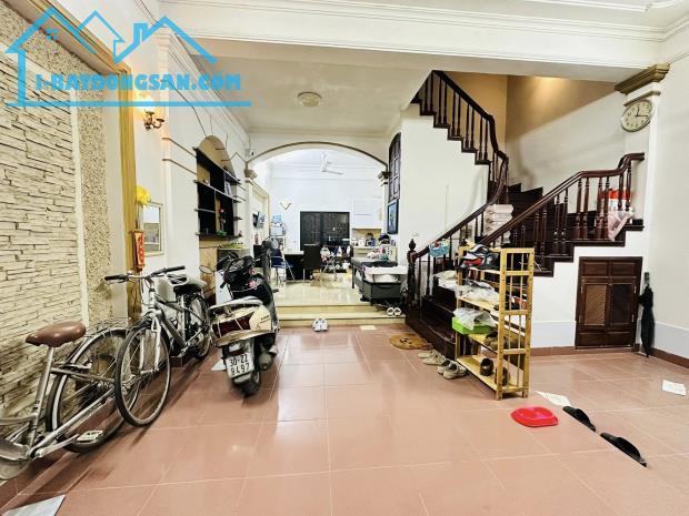 Bán 73m – 4 Tầng – 6m.Mặt Tiền. ( Hoàng Quốc Việt ) Cầu Giấy