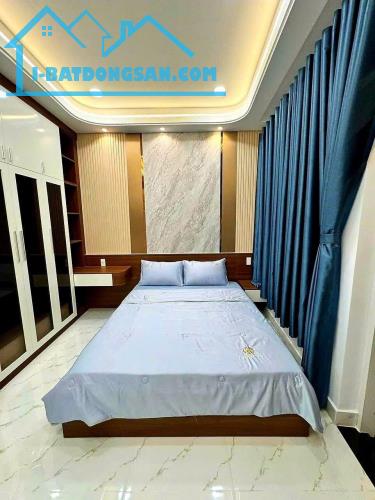 Bán nhà Bùi Thị Xuân Phường 3 Tân Bình 58m2, HXH, 4 tầng, giá 5,15 TL