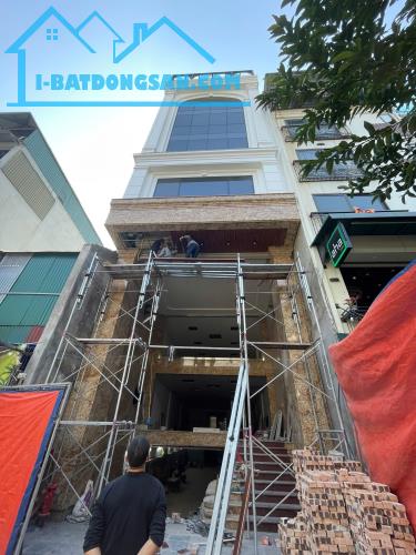 tỷ Cần bán tòa nhà Văn Phòng 9 tầng mặt phố Đại La - Giải Phóng Dt 265m2. Giá 155 tỷ