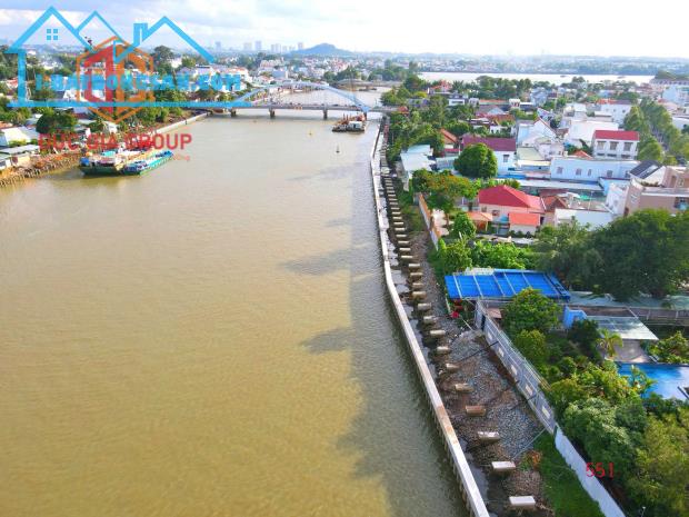 Bán đất đường Nguyễn Thành Phương view sông Đồng Nai sổ hồng 924m2 thổ cư giá 80 tỷ