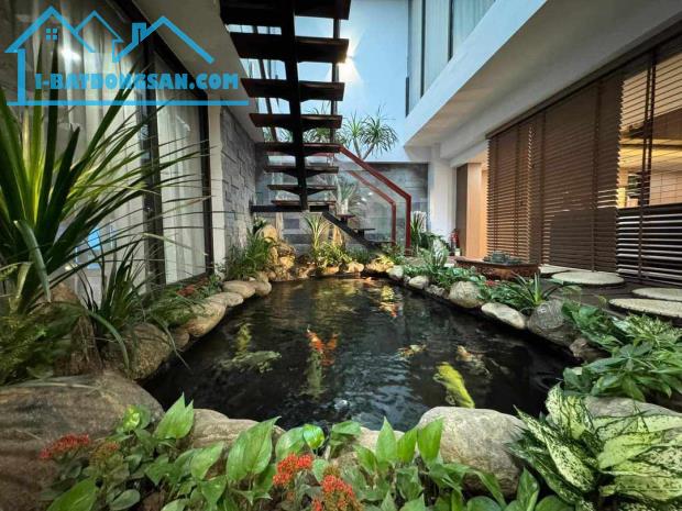Siêu Phẩm, Bán Biệt Thự Gleximco Lê Trọng Tấn Hà Đông, 330m2, MT 12m, 4 tầng. Vị trí cực đ