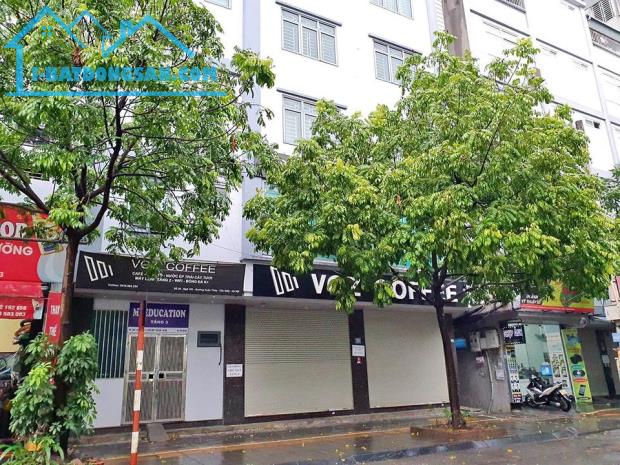 BÁN GẤP NHÀ PHỐ TRẦN QUANG DIỆU, Ô TÔ TRÁNH_DT 120M2, 5 TẦNG, MT 11M, 37TỶ