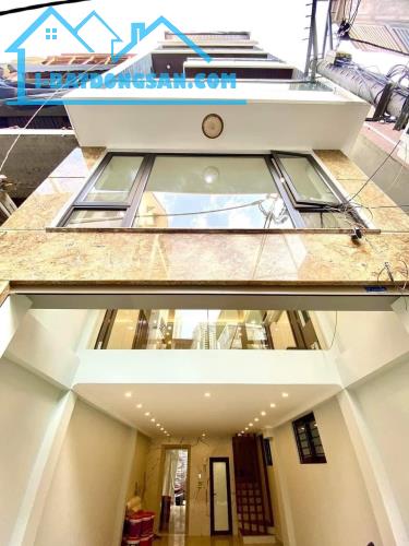 Bán nhà mặt phố Cổ Nhuế vỉa hè, thang máy , kinh doanh sầm uất 60m 6tầng 13,8tỷ