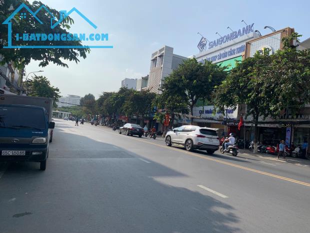 Nhà lầu rộng rãi mặt tiền Lý Tự Trọng, Ninh Kiều, Cần Thơ - 30.5 tỷ