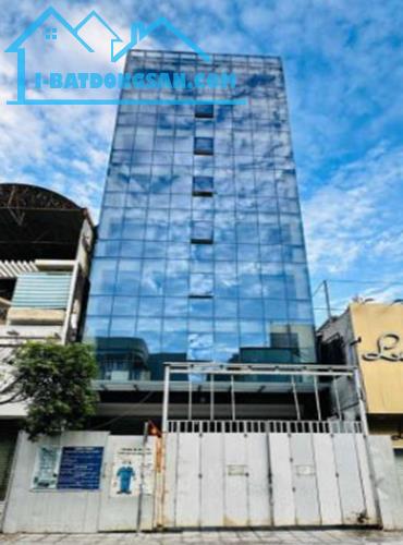 Bán Tòa Văn Phòng Mặt Phố Chùa Bộc, Đống Đa DT 304m2, 11T, MT 10.5m. Giá Cực Rẻ