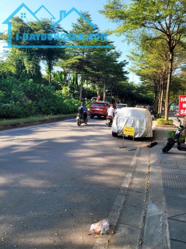 Bán nhà mặt phố đường Bưởi vỉa hè đá bóng –kinh doanh đa ngành 95m 22.8tỷ