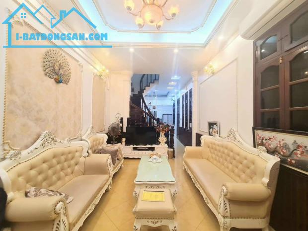 LẠC LONG QUÂN-kinh doanh- oto tránh –văn phòng 82m 5 tầng 18.5 tỷ