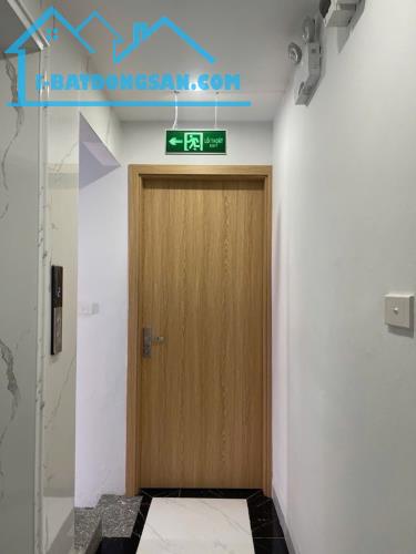 CCMN Văn Quán 50m mt4.4m 7t thang máy 11P to,ba gác đỗ cửa