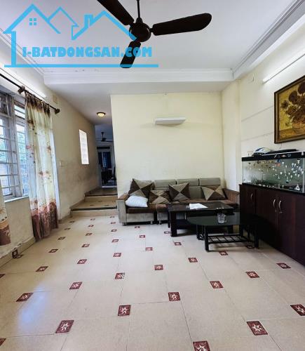 Bán nhà đường Trương Công Định, P14, Tân Bình, 100m2, 3 tầng, nhỉnh 8 tỷ