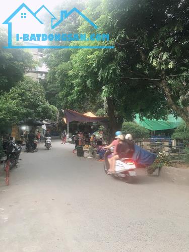 Bán đất Phân Lô đối diện Parkcity, vỉa hè, oto tránh 50m2, mt 5m giá chỉ 12,5 tỷ!