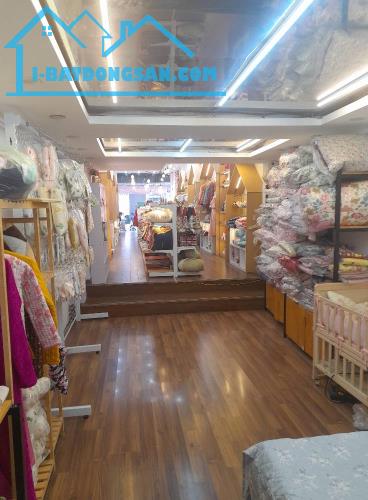 Bán nhà mặt Phố Phạm Ngọc Thạch, Đống Đa. DT: 82,6m2. 5 tầng thang máy. Giá: 37,5 tỷ