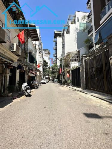 Bán Nhà Chính Chủ Mặt Phố Hồng Hà Hoàn Kiếm 40m2 Ô Tô Kinh Doanh