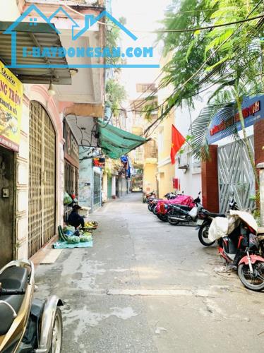 Bán nhà mặt ngõ Thống Nhất, phố Đại La 40m2* 5 tầng, MT 3.8m, giá 9.2 tỷ