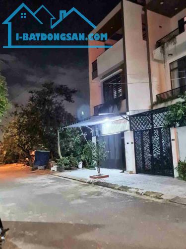 BÁN NHÀ SIÊU PHẨM .NƠI NGHỈ NGƠI LÝ TƯỞNG SAU 1 NGÀY LÀM VIỆC MỆT MỎI