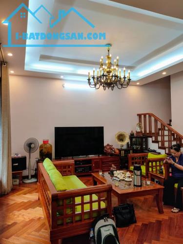 NHÀ LẠC LONG QUÂN - Ô TÔ ĐỖ CỬA - BA BƯỚC RA HỒ TÂY
