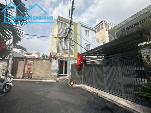 Phú Nhuận- hẻm xe hơi quay đầu trước nhà - 90m2 ngang 6*15 vuông nhà cấp 4 nhỉnh 6ty