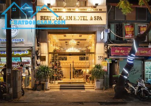 Cần bán Khách sạn 4 Sao Mặt phố Hàng Bông, Hoàn Kiếm DT: 172m² x 11T x MT: 5,1m.