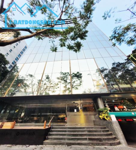 Bán Nhà Mặt Phố Đại Cồ Việt, Hai Bà Trưng DT 255m2 x 9T, MT:9m, Giá Rẻ.