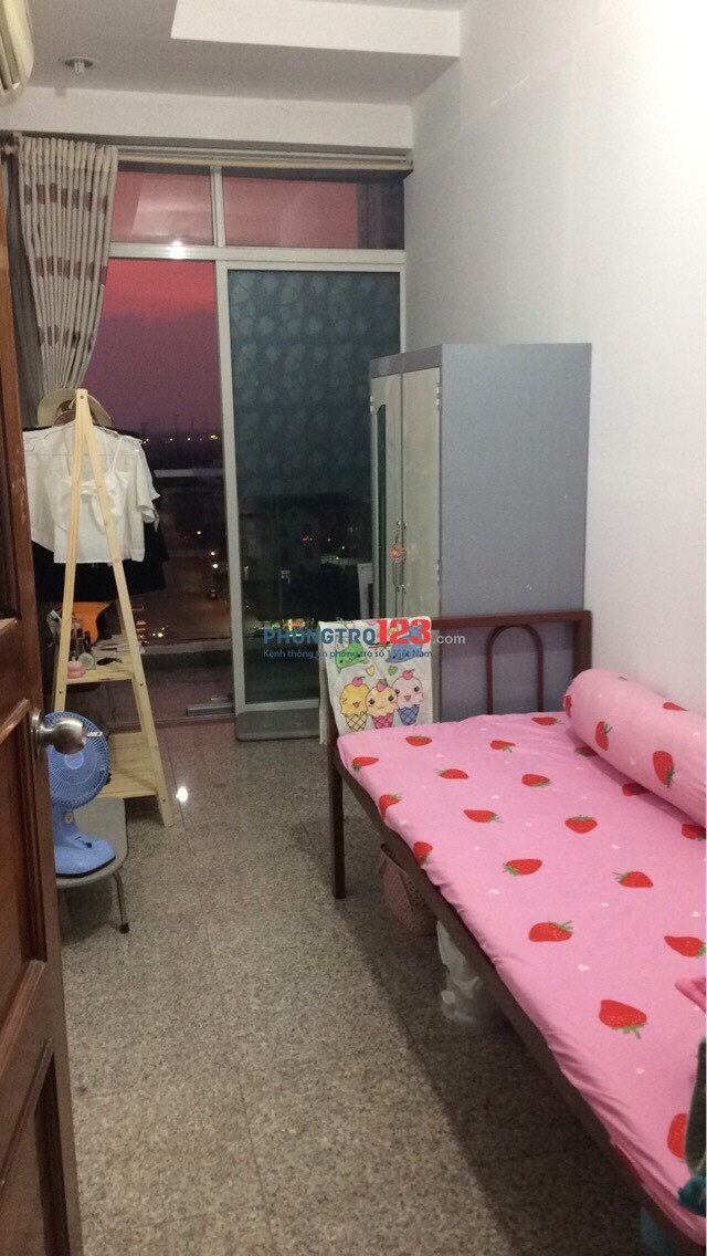 P 2,7tr giảm còn 2,3tr full nội thất trong chung cư cao cấp, gần Vivo city, Phú Mỹ Hưng