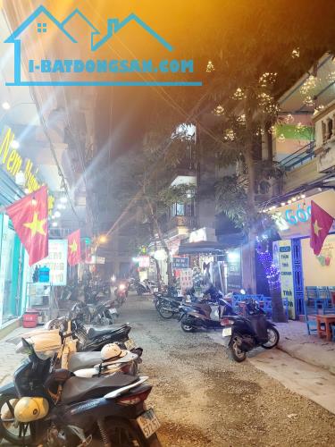 Bán nhà Lê Văn Hiến Bắc Từ Liêm Phân Lô, otô đỗ cửa ,dân xây,ô chờ thang máy 40m 6T 8.3tỷ