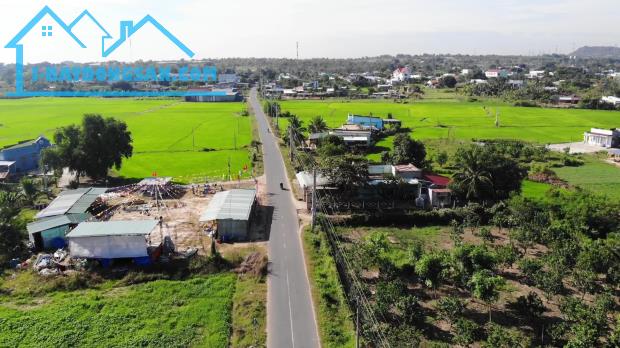 Mặt tiền đường nhựa 20m gần trường tiểu học Thuận Minh chỉ 490 triệu/lô