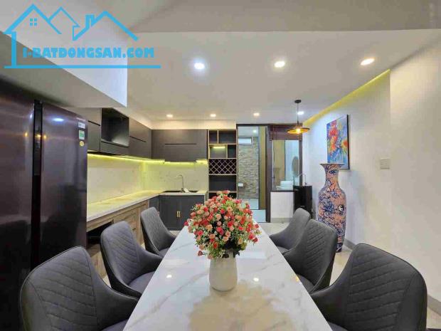 ACE CÓ NÊN MUA NHÀ NÀY KO. NHÀ MỚI. ĐẸP. KIỆT ÔTÔ. GIÁ THÌ RẺ