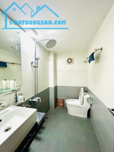 BÁN NHÀ ĐẸP 5 TẦNG - LÔ GÓC TÂY HỒ - BA BƯỚC CHÂN RA ĐƯỜNG Ô TÔ