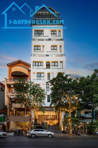 Cần bán Khách sạn 4 Sao Mặt phố Lý Thái Tổ, Hoàn Kiếm DT: 244m² x 11T x MT: 8,9m.