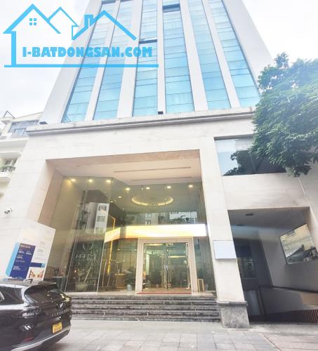 Bán Tòa Văn Phòng Mặt Phố Bùi Thị Xuân, Hai Bà Trưng DT 681m2, 11T, MT 30m, Giá Cực Rẻ