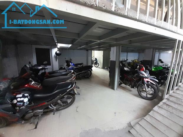 Bán Căn Hộ Dịch Vụ 4 Tầng Doanh Thu 120 triệu/tháng Lê Văn Viêt Thủ Đức 25 tỷ