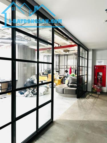 Chính chủ bán toà Văn Phòng siêu vip Phố Xuân La Tây Hồ 270m2x9T