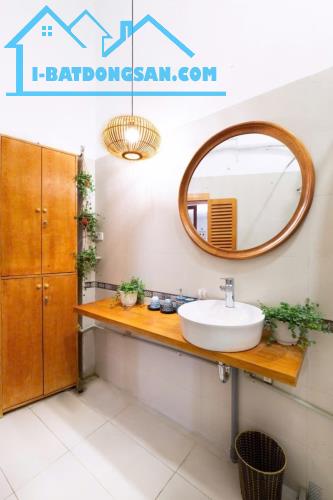 HOMESTAY Phố CỔ ngày 2TR – Đường Thành 32m MT5m chỉ 8.7 tỷ - NGÕ NÔNG RỘNG, NHÀ ĐẸP THOÁNG