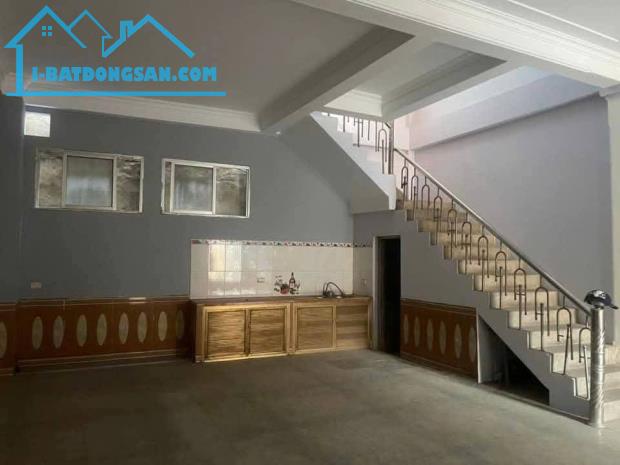 C,C,C, BÁ,N GẤP NHÀ 3T ĐỒNG KỴ 82M2 - 7M GIÁ HƠN 1 TỶ bé con