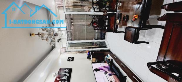 NHÀ ĐẸP, GẦN PHỐ 2 THOÁNG – 4 tầng Lê Duẩn góc Nguyễn Du 57m chỉ 9.8 tỷ – NGÕ RỘNG, SĐC