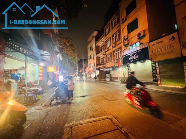 BÁN NHÀ ĐẸP TÂY HỒ - BA BƯỚC CHÂN RA PHỐ - GIÁ MỀM
