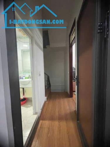 Bán nhà Dịch Vọng – Cầu Giấy – 40m2 – 5 Tầng – Chỉ 9 tỷ .