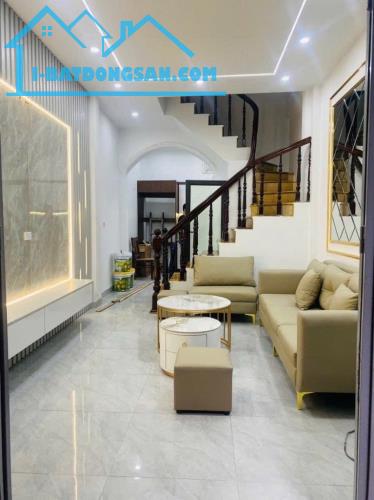 SIÊU PHẨM NHÀ PHỐ- ĐƯỜNG LÁNG- 30M2 – 4 TẦNG – GẦN PHỐ -GIÁ CHỈ 7 TỶ300 TRIỆU