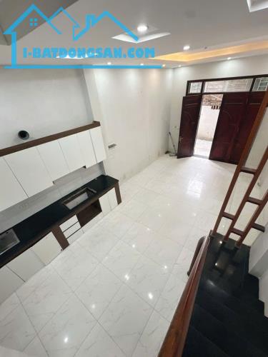 BÁN NHÀ TAM HIỆP, GẦN Ô TÔ, 35M2 X 4 TẦNG KHUNG CỘT CHẮC CHẮN, SỔ ĐẸP