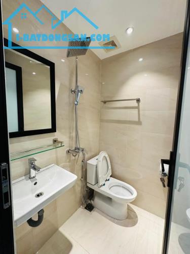 Bán toà ccmn phố Pháo Đài Láng. Đống Đa DT90m x 8T. MT 6.5m. Giá 23.88 tỷ