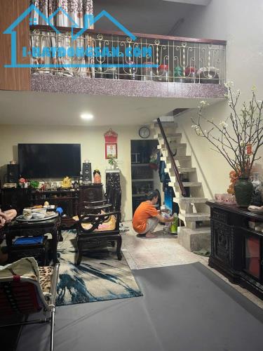 NHÀ MẶT NGÕ TÂY HỒ - NGÕ THẲNG TẮP - BA BƯỚC CHÂN RA PHỐ