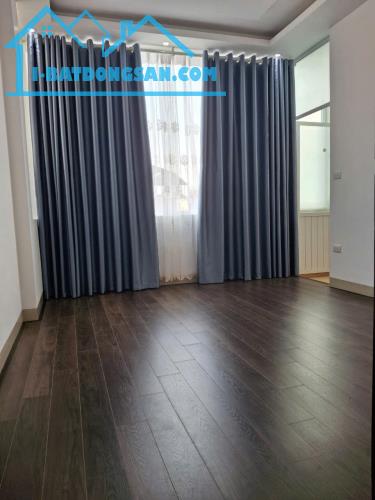 Bán nhà LK Văn Phú, kinh doanh, thang máy, oto tránh 50m2*7T, mt 5m giá chỉ 17 tỷ!