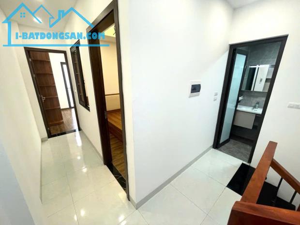 SỐ 2 KHÔNG CÓ SỐ 1 DO NHA 45M2X5T, MẶT TIỀN 4.6, Ô TÔ TRÁNH GẦN, Ở SƯỚNG, GIÁ TỐT 6 TỶ TL