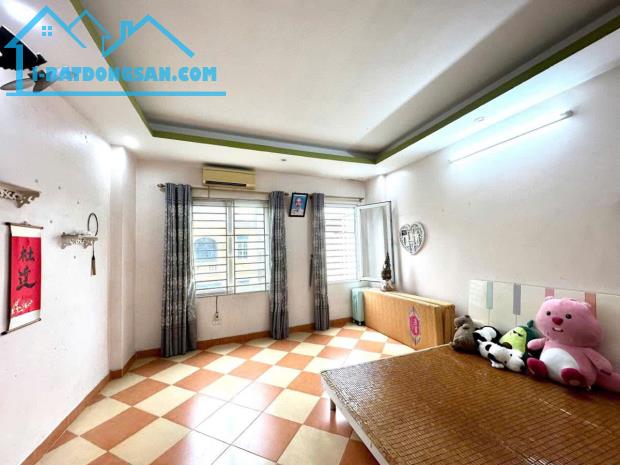 NHÀ MẶT NGÕ TÂY HỒ - Ô TÔ ĐỖ CỬA - LÔ GÓC 3 THOÁNG