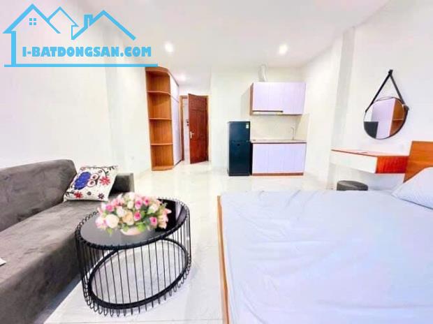 Bán Tòa CCMN đẹp phố Khâm Thiên, Đống Đa 71m2x7T thang máy 20PKK dòng tiền 1.3 tỷ