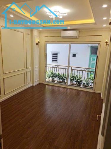 TT MỸ ĐÌNH, NHÀ MỚI Ở NGAY, SÁT MẶT PHỐ.
