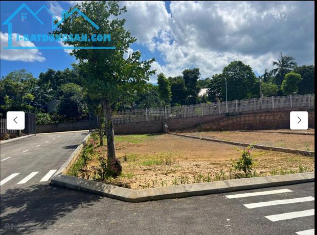 100M2 VIEW HỒ - ĐƯỜNG Ô TÔ TRÁNH NHAU - GẦN NGÃ TƯ LỤC QUÂN