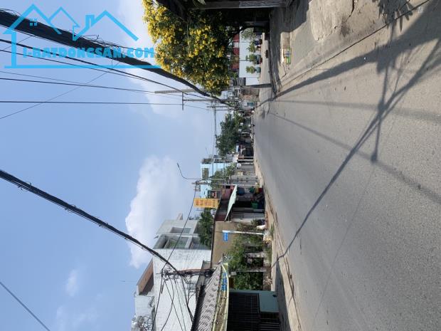 Mặt tiền Đào Tông Nguyên Nhà Bè, Dãy trọ 11 phòng 269m2 (5x54m) dòng tiền 28tr/tháng 9 tỷ