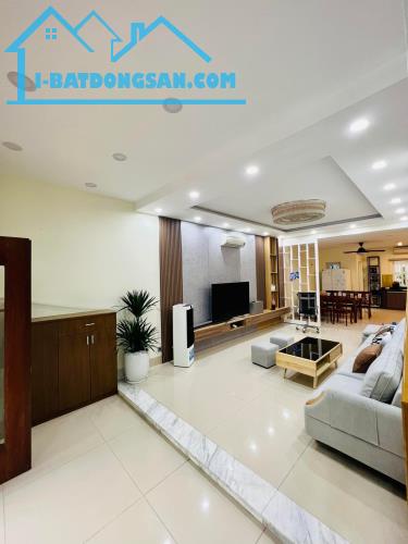NHÀ ĐẸP TÔ NGỌC VÂN – 95M² – 6 TẦNG – NGÕ THÔNG, THANG MÁY, FULL NỘI THẤT – GIÁ 21.3 TỶ!
