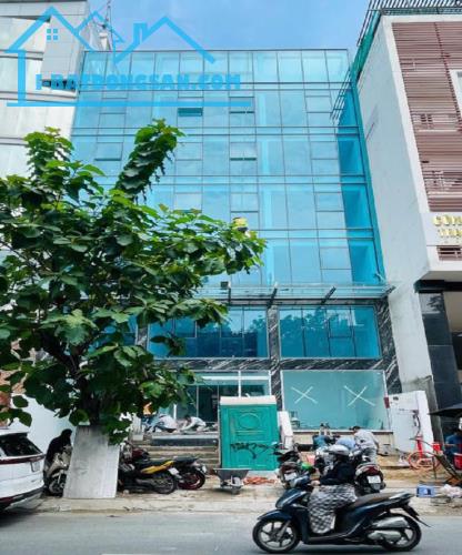Bán Tòa Văn Phòng Mặt Phố Cát Linh, Đống Đa DT 277m2, 9T, MT 8.9m. Giá Cực Rẻ