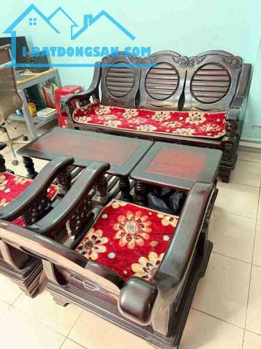 ĐỈNH CỦA ĐỈNH. NHÀ MT GIÁ RẺ VỪA Ở VỪA KINH DOANH THÌ KO CHÊ VÀO ĐÂU ĐƯỢC